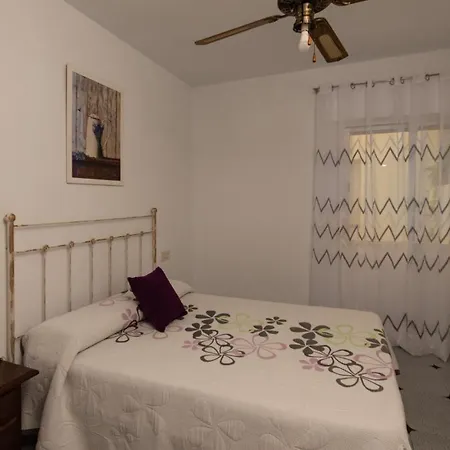 Precioso Piso De 3 Dormitorios, Cocina Y 1 Baño